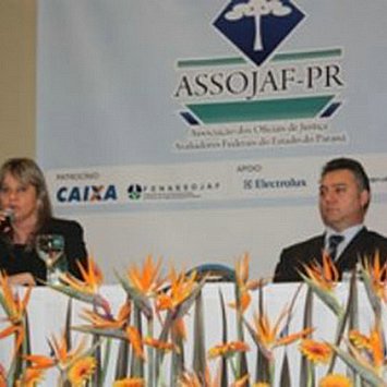 1ª Palestra- Drª Liliane Maria Busato Batista